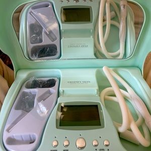 Trophy Skin microdermabrasion set! Excellent condition.
